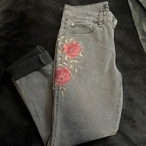 Super nice and comfy flower Aeropostale jeans size 2